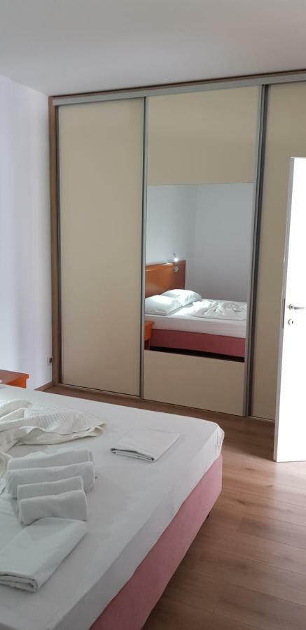 Premium Apartments Joy 普利莫顿 外观 照片